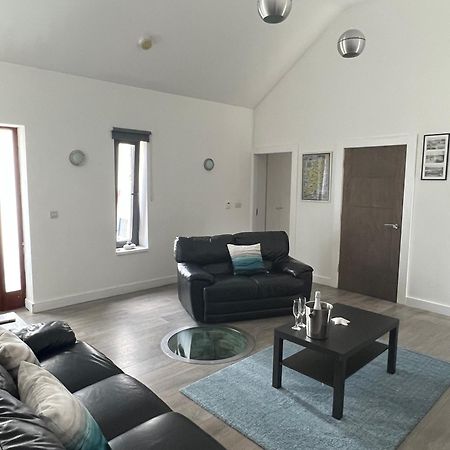 Fitzy'S Bunker - Modern Beach Apartment Ardglass Exterior foto